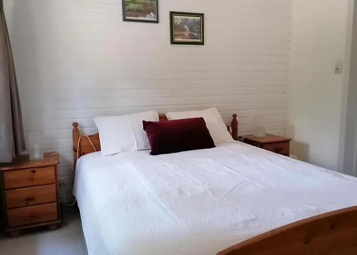 Authentic Chalet In Wibrin With Private Fish Pond