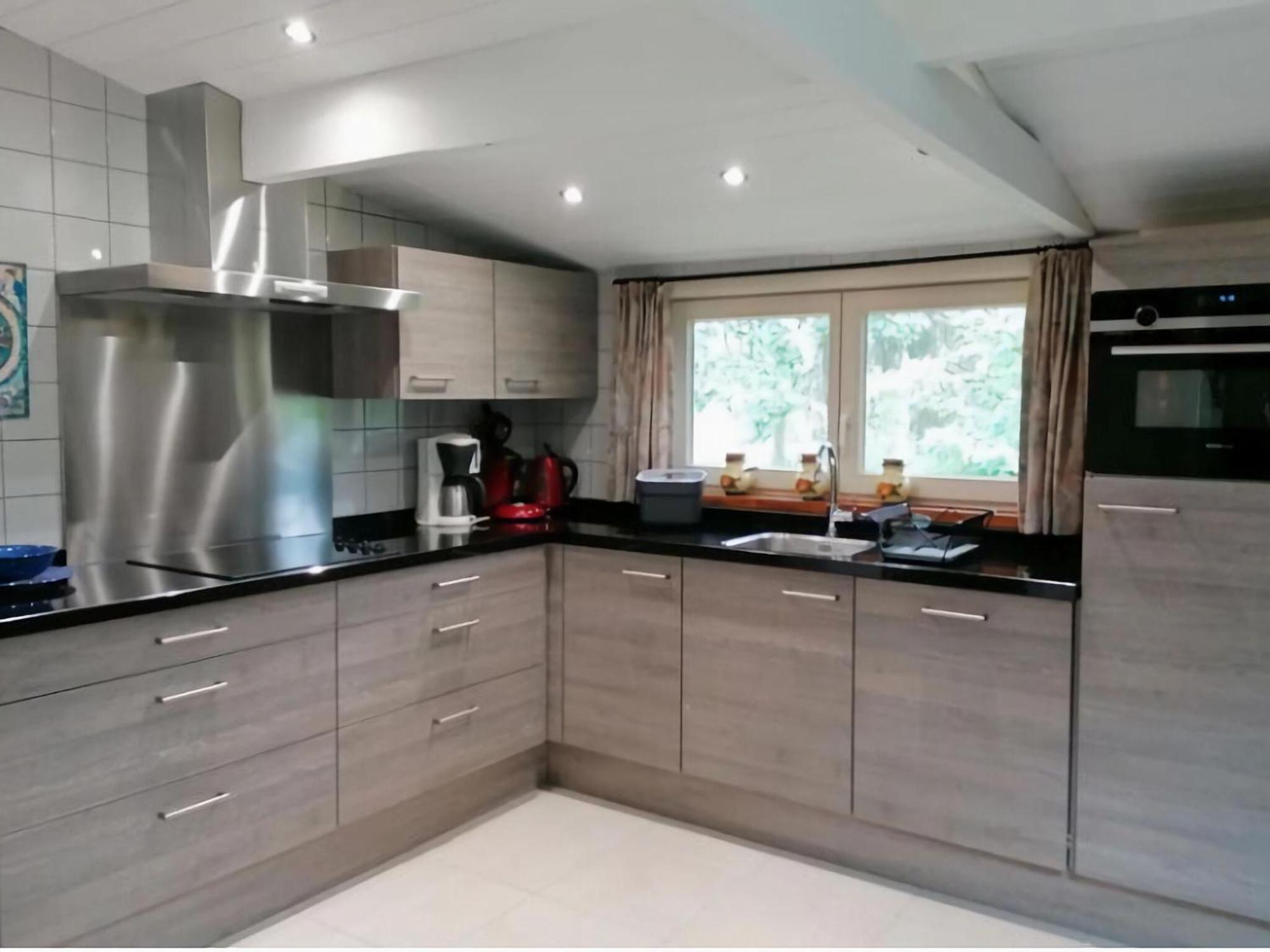 Chalet Authentic In With Private Fish Pond